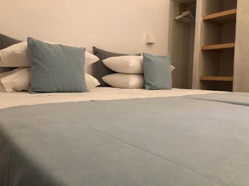 Selena Villa - image 9