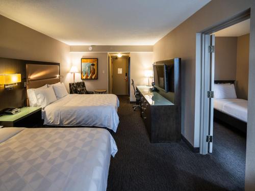 Holiday Inn Vancouver Downtown & Suites