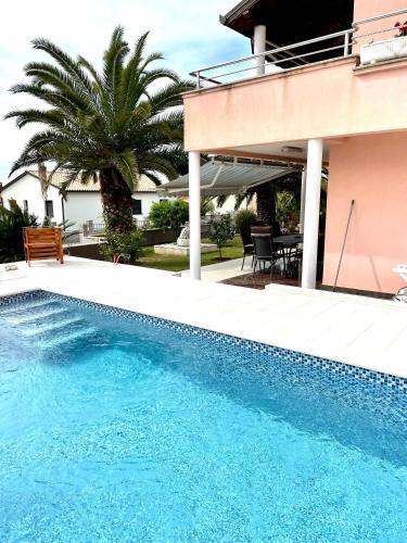 D&A Apartment with private swimming pool - Pula