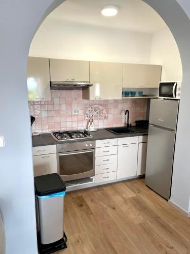 D&A Apartment with swimming pool - image 3