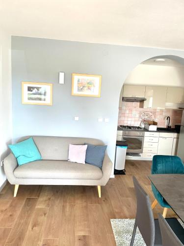 D&A Apartment with swimming pool - image 8