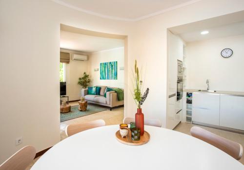 2005 Villa Freser al canal para 6 personas by homeselectspain - image 4