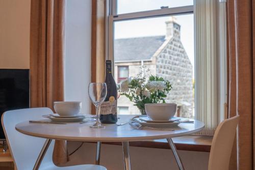 Dwellcome Home Aberdeen 2 Bed Claremont Place City Retreat