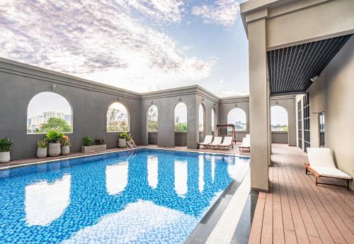Swimming pool, The Cap Hotel near Back beach