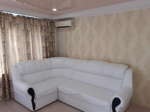 Deluxe Apartment - Sobornyi 68 - image 3