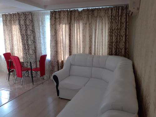 Deluxe Apartment - Sobornyi 68 - main image