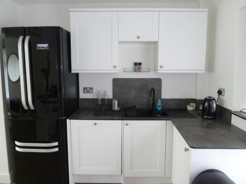 Two Sails Brixham - Spacious modern family seaside home - parking - wood-burner - dog friendly, Brixham (fotografie 7)