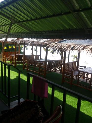 Boathouse marina restaurant and homestay