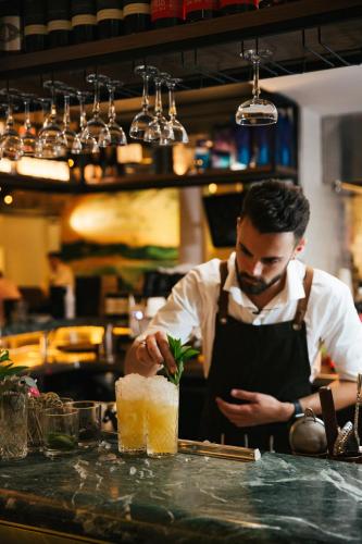 クージー ベイ ブティック ホテル