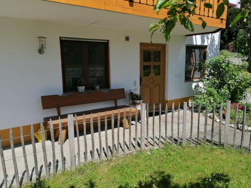 70m²- Ferienwohnung mit Terrasse in Achberg