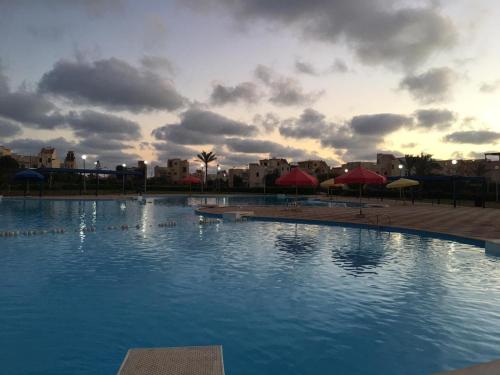 Badr Deluxe Apartments - Families Only in El Alamein