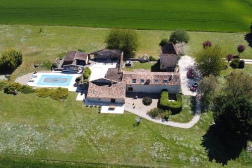 Le Chai at Le Peynau, 3 bed gite, pool & peace gîte à louer Saint-Sulpice-d'Eymet