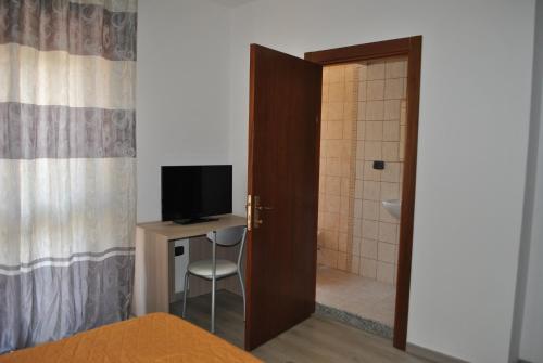Raxul Room - image 10