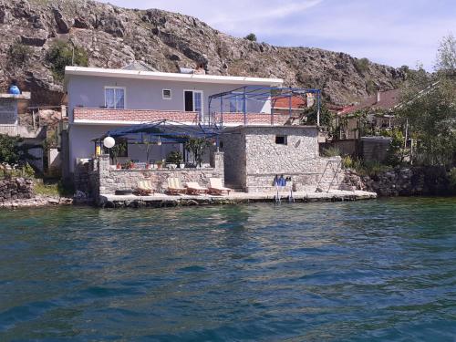 Nesti Relax Home in פוגרדץ