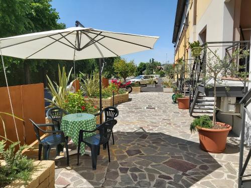 Entrada, Hotel La Passeggiata in Desenzano Del Garda Suburbs
