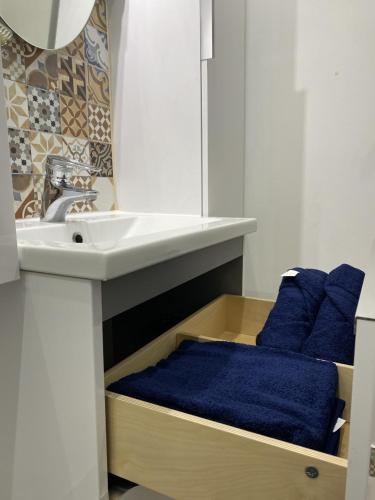 Vannas istaba, L'échappée Bordelaise (L'echappee Bordelaise) in Portets