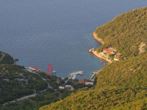 Old Fisherman's House w 3BD, balcony and terrace by the sea