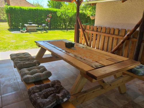 Otello Nyaralo in โปรอสซโล่