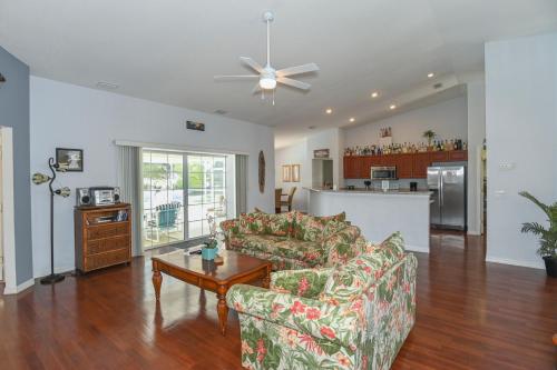 Family vacations 5 bedroom poolhome - image 5
