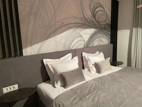 Art of Living Luxury suite two Art of Living Luxury suite two