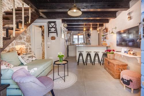Luxury LeNi Guest House