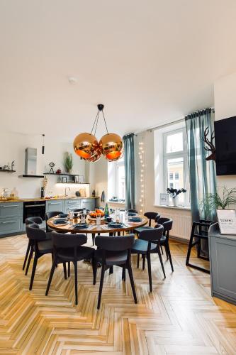 ELVIS apartment/11 beds/6 bedrooms/Riga Old Town, Рига