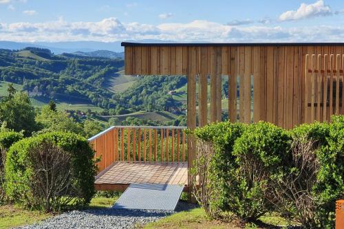 Superior Chalet with 2 Terraces and 360° Vineyard view