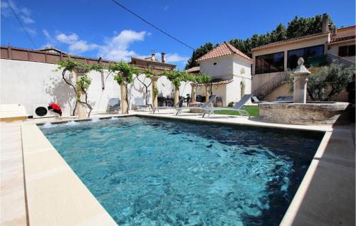 Amazing home in Rochefort-du-Gard with 6 Bedrooms, WiFi and Outdoor swimming pool - Rochefort-du-Gard