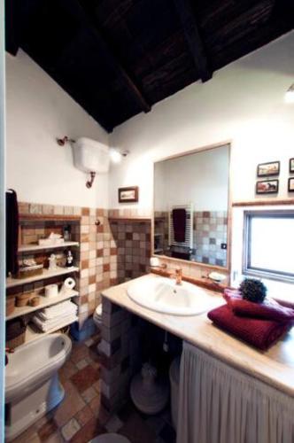 Bathroom, Casa Graziella al Borgo in Mazzano Romano