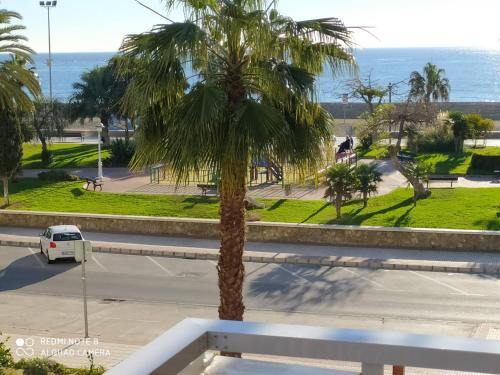  Apartamento playa con vistas al mar in Torre del Mar