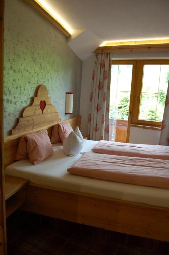 Hotel Schweizerhof - image 4