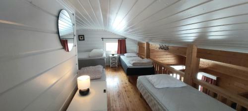 Hideaway Cottage - image 11