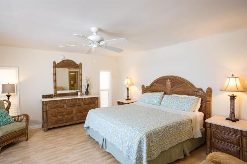 Caribbean Sunset 3bed/3bath with private pool & dockage - image 6