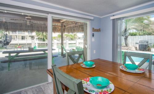 Chardonnay Day 4bed 3bath with dockage private pool and Cabana Club access - image 14