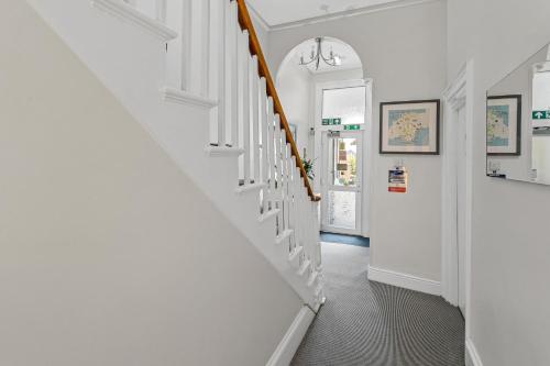Westbrook Guesthouse - image 10