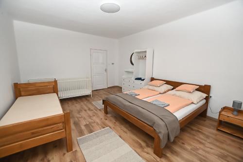1 king bed