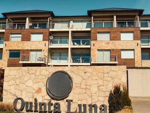 숙소 외관, Quintaluna Piscina, Playa y Montaña (Quintaluna Piscina, Playa y Montana) in 플라야 보니타