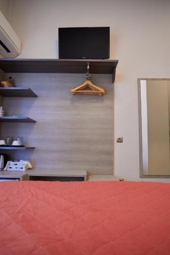 Amalia City Rooms - image 11