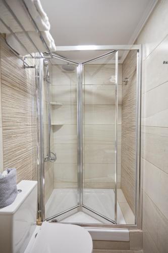 Amalia City Rooms - image 8
