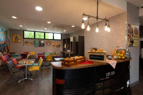 Comida y bebida, Break Hôtel (Break Hotel) in Vierzon