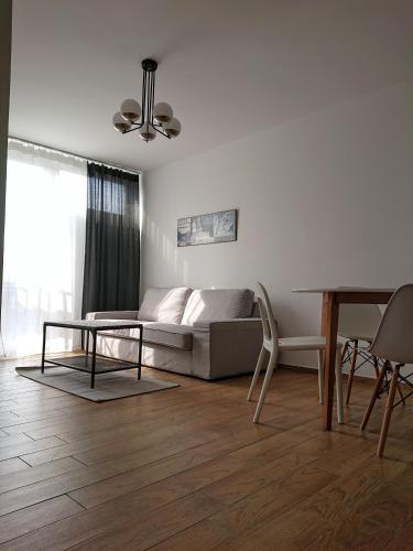 Warsaw Center's Apartment, Varšava