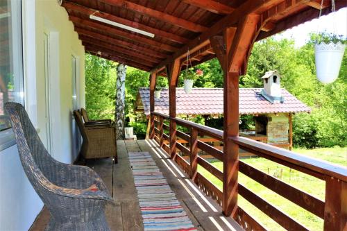 Seadmed, Casa Podragu in Vistisoara