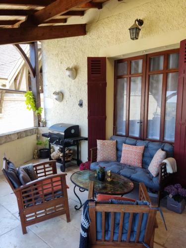 Erkély/terasz, L'Entree Chambres d'Hotes Bar & Restaurant in Castillonnes