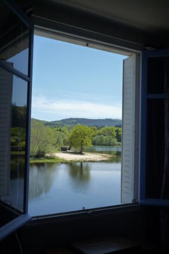 Skats, Chambres d'Hotes L'Hirondelle du Lac in Peyrat-le-Chateau