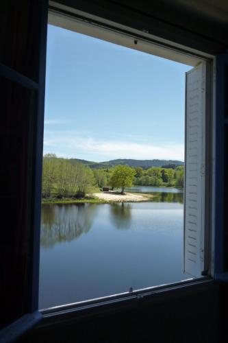 Skats, Chambres d'Hotes L'Hirondelle du Lac in Peyrat-le-Chateau