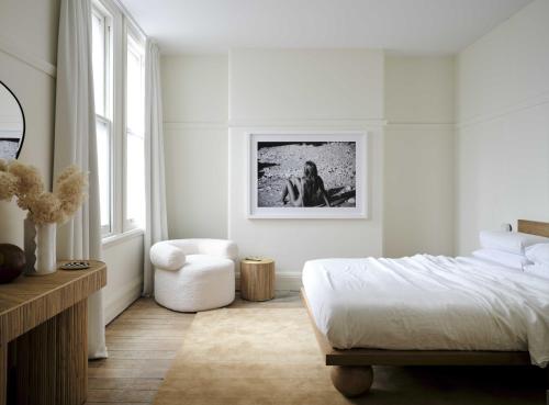 Three Rooms Sydney - image 5