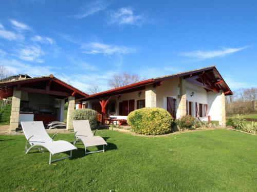 Gîte Saint-Pée-sur-Nivelle, 4 pièces, 6 personnes - FR-1-384-206 gîte à louer Amotz