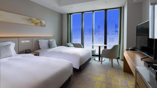 Premium Superior Twin Room - Non-Smoking