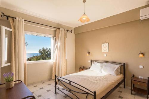 Escape luxury apartment by the pool - Pelekas Beach, Corfu