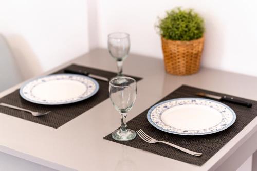 Marina's Studios - image 2